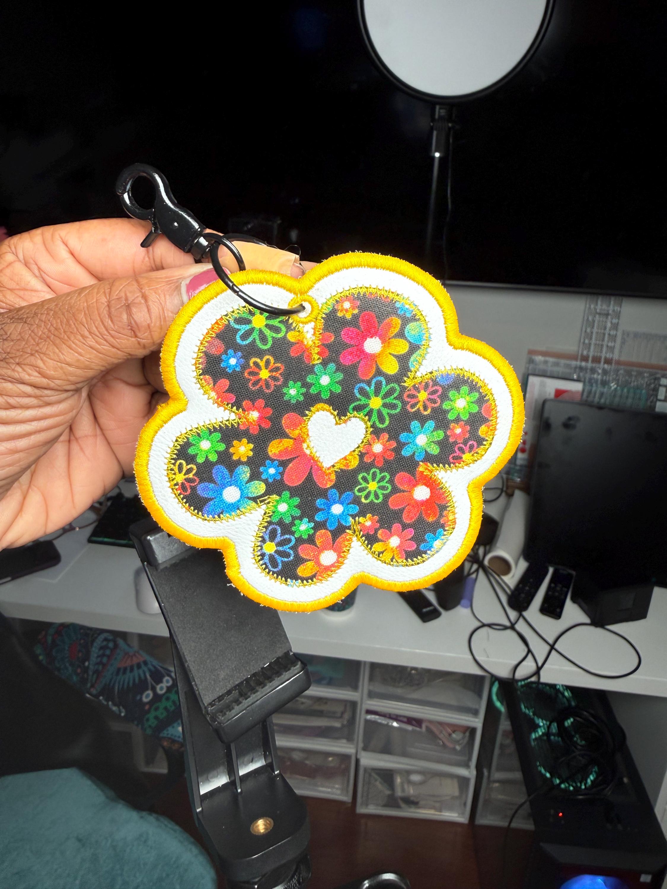 Flower Heart Bag Tag, In The Hoop Embroidery Design. Floral Luggage Tag